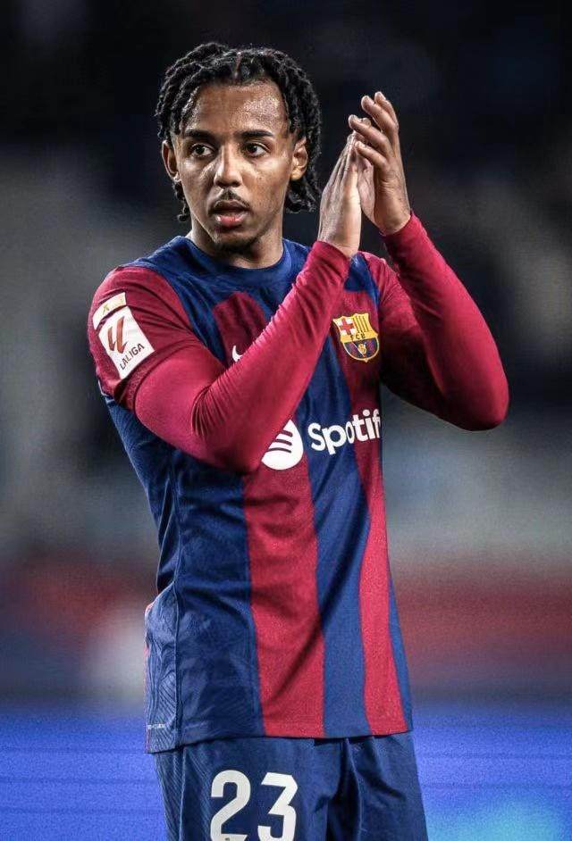 1701904897150014875.jpg 7aebae48401afb3b077b713c3541b00.jpg